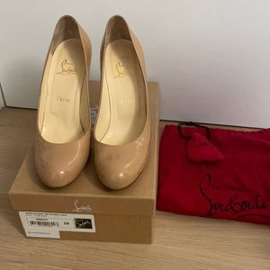 Authentic Louboutin nude Pumps